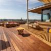 Gray Griffiths Architects完成伦敦扩建工程采用裸露的橡木屋顶结构