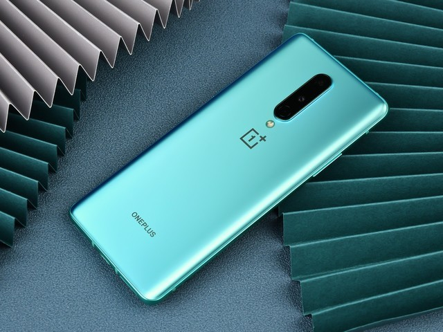一加8评测：低调中又不失尊贵奢华感