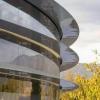 ApplePark的第一个无人机镜头展示了更新后的校园和景�